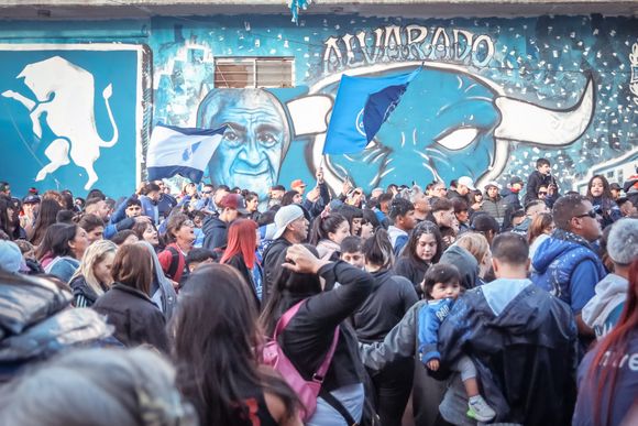 Alvarado celebró el Día del Hincha esperando por la Asamblea del viernes