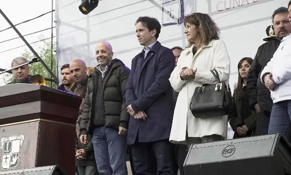 El Intendente Ducoté festejó las fiestas patronales de Villa Rosa 