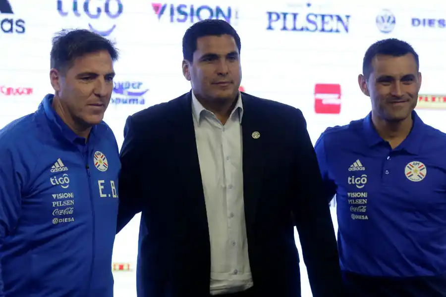 Eduardo Berizzo asumió formalmente como entrenador