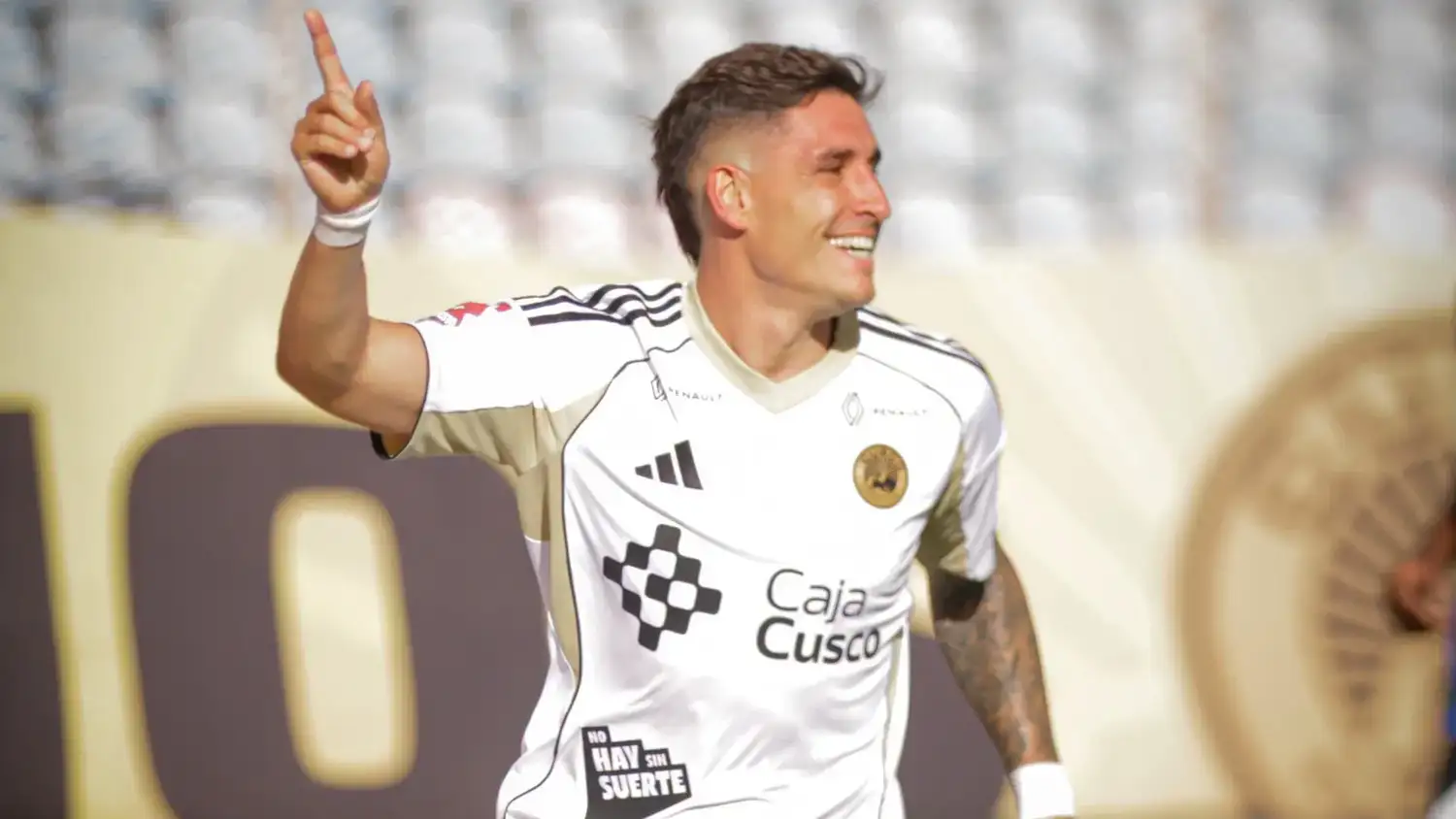 Callejo, imparable en Perú.
