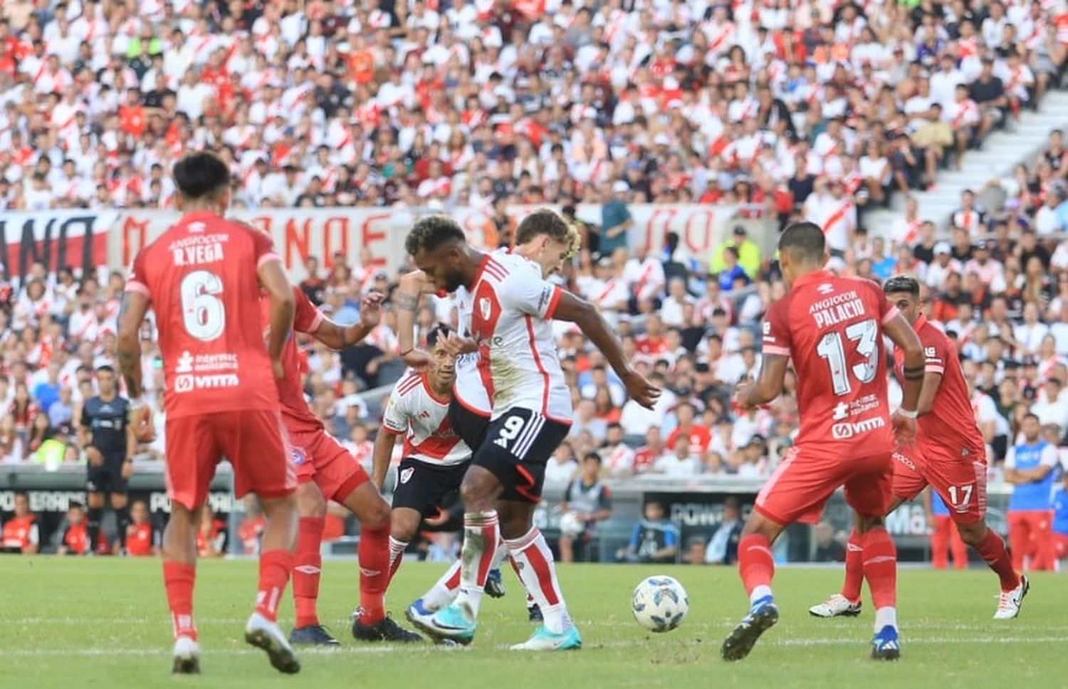 River no pudo con Argentinos - Foto: NA