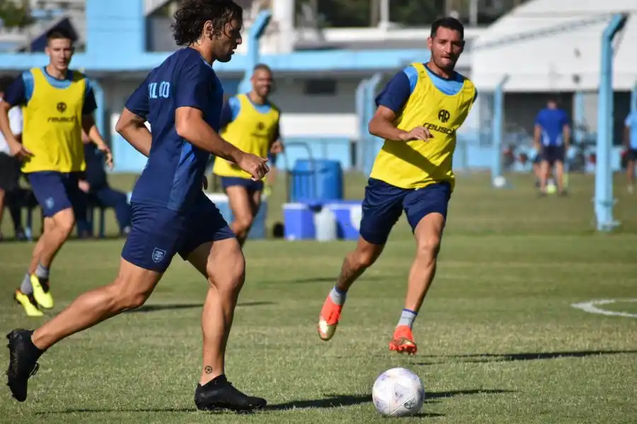 Atlético tendría un cambio para recibir a Ferro