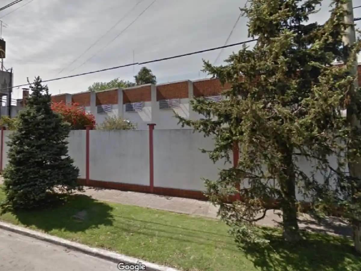 Una mujer embarazada murió en un hotel alojamiento e investigan el crimen