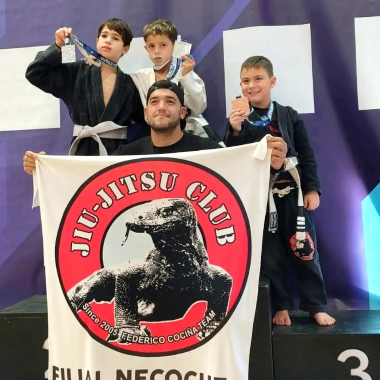 Medallas conseguidas por los participantes de Necochea y Quequén