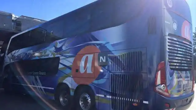 Rosario: un viaje de estudios se demoró porque un chofer había bebido