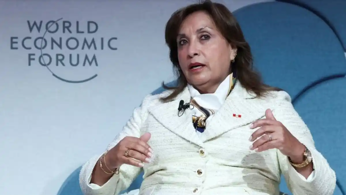 Presidenta de Perú «recomienda» a Nicolás Maduro que «aprenda a perder elecciones» y deje el Gobierno