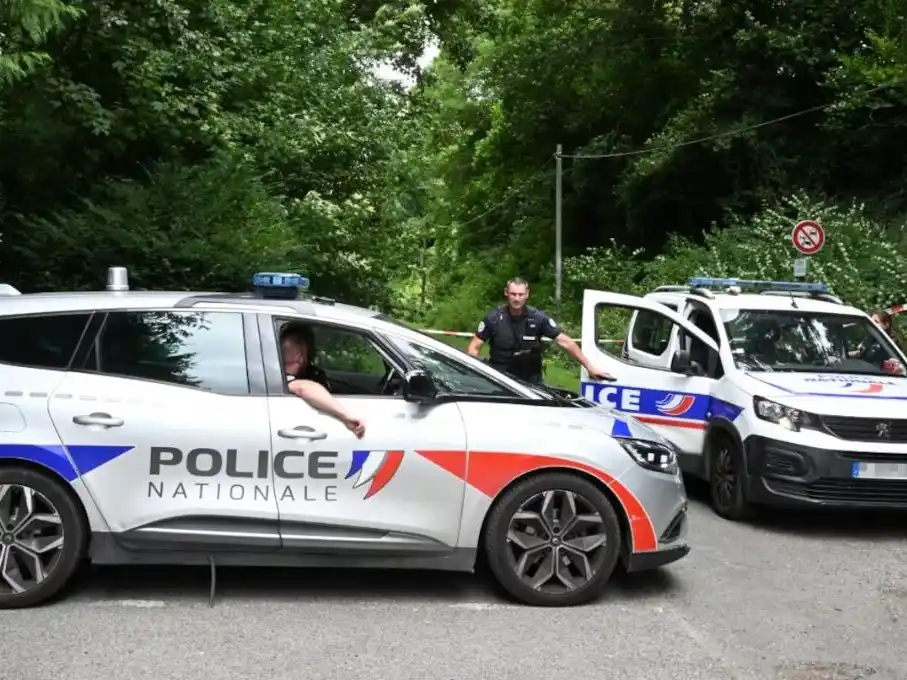 El brutal crimen causó una fuerte conmoción en Pont-de-Metz, una pequeña localidad del norte de Francia. (Foto: AFP/Francois Nascimbeni).