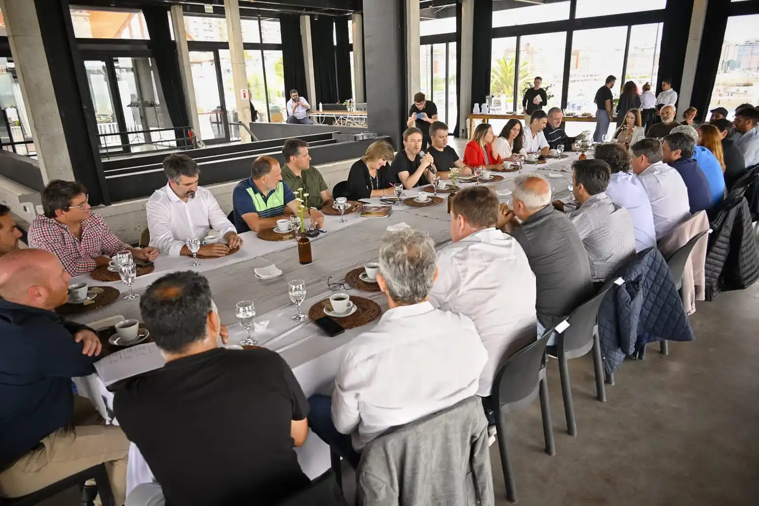 Berenstein participó de una reunión entre provincia y municipios para analizar el presente del turismo