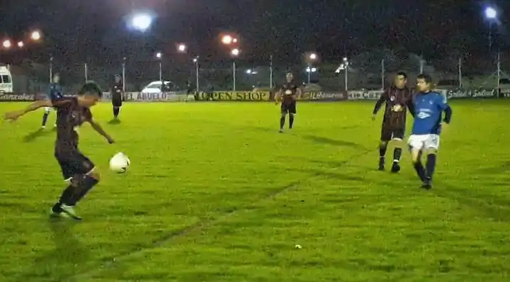 Empate en Urdinarrain y primer triunfo de Juvenil 