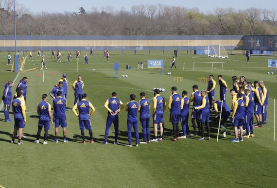 En Santiago, Boca busca hacerse un lugar en semis
