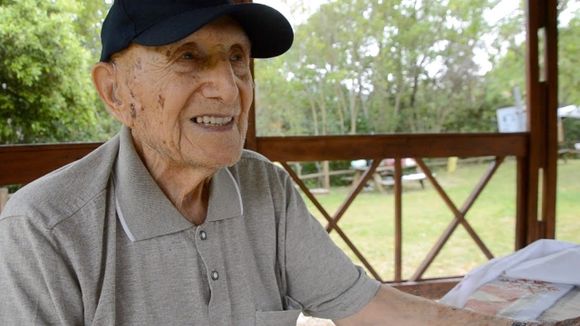 Día del inmigrante italiano: Antonio Berardi y “el milagro de reunir a la familia” en Fraine, el pueblo del que partió hace 92 años