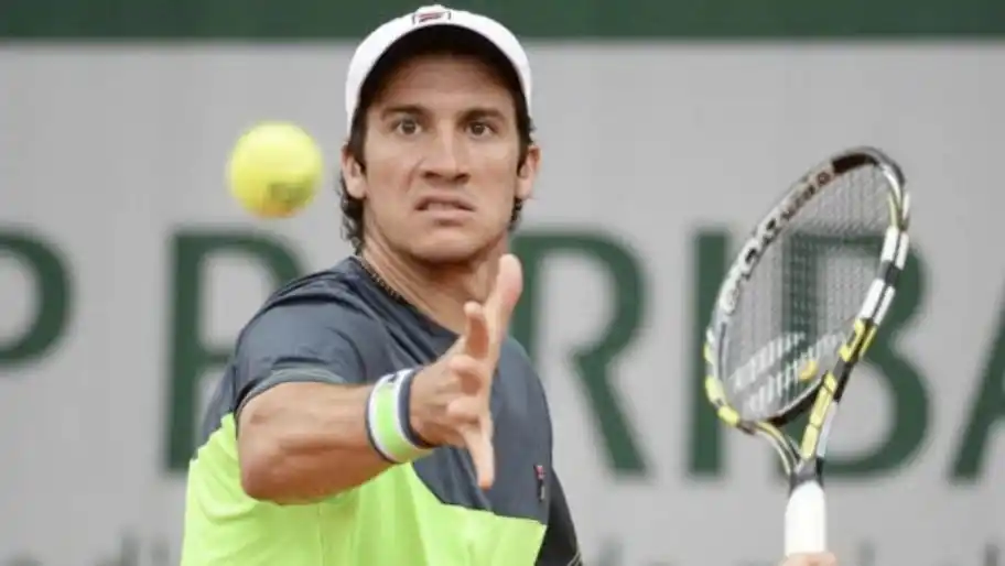 Tenis: El santafesino Bagnis pone primera en Quito