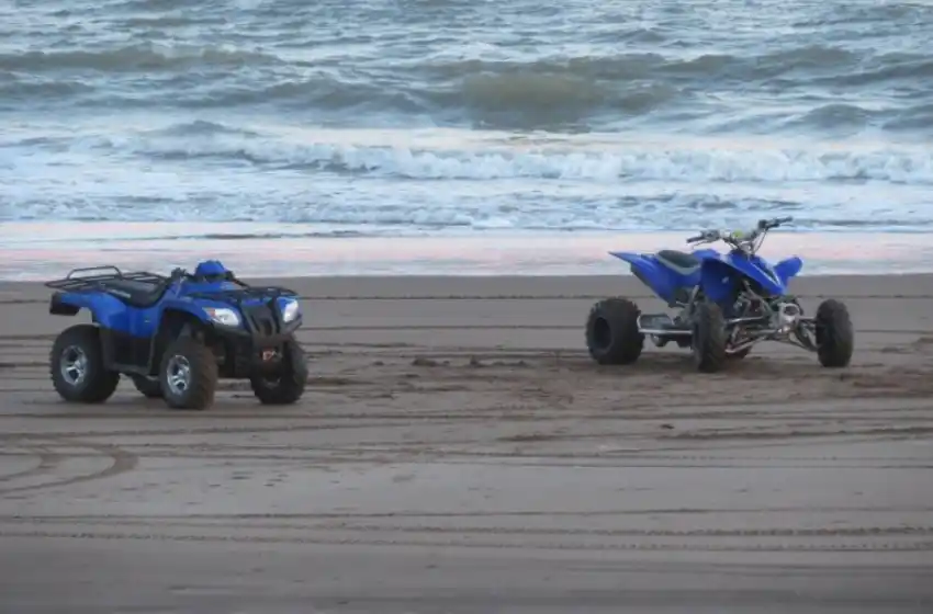 Otra muerte en cuatriciclo: dos jóvenes chocaron contra un UTV, uno murió y el otro en grave estado