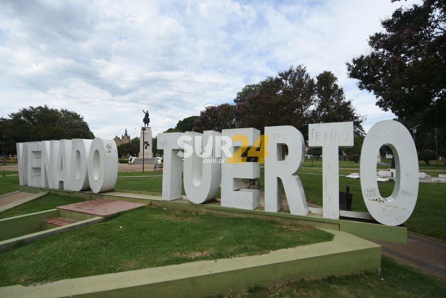 Los talleres municipales de verano iniciaron con cursos intensivos de peluquería y barbería 