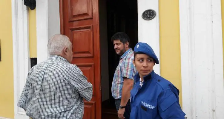 Manso toma declaración al vecino que baleó a un delincuente
