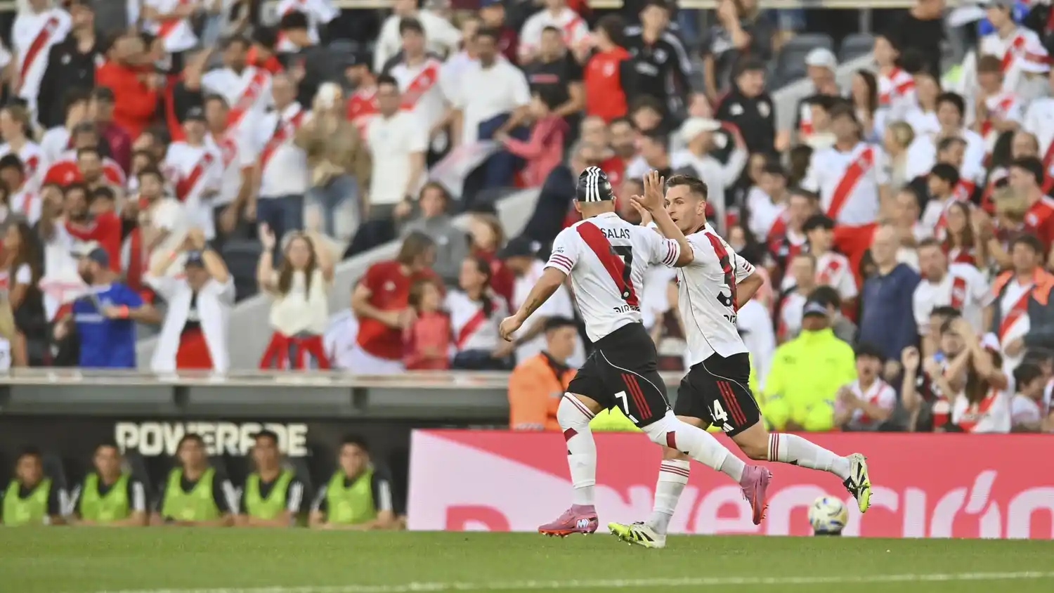 River-Racing, un duelo con consecuencias importantes