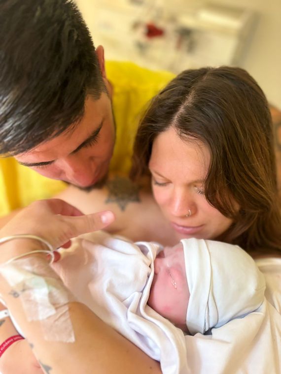 El primer bebé de 2024 es un niño y nació en el Sanatorio
