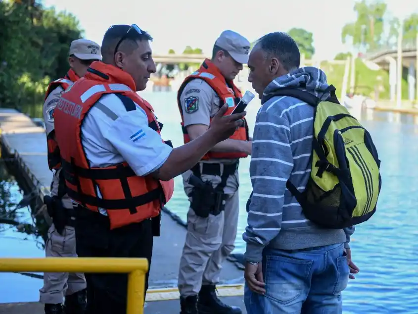 Rosario refuerza los controles en el río: harán alcoholemia y narcolemia a bordo de las embarcaciones