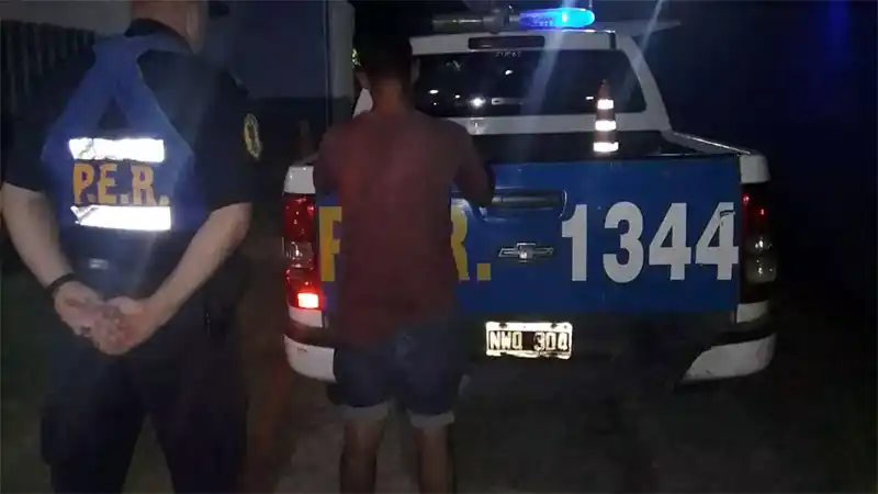 Brutal agresión a un joven en una plaza: le fracturaron el cráneo y el maxilar