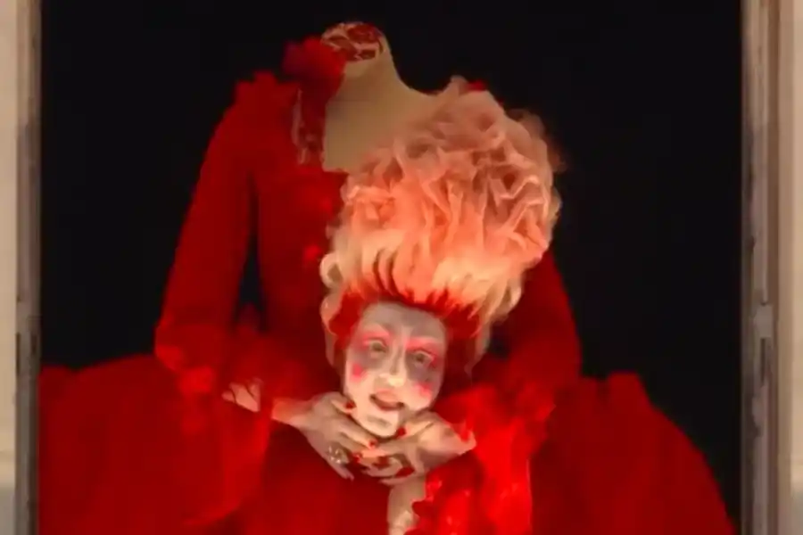 María Antonieta decapitada: su impactante aparición en la ceremonia inaugural de los Juegos Olímpicos