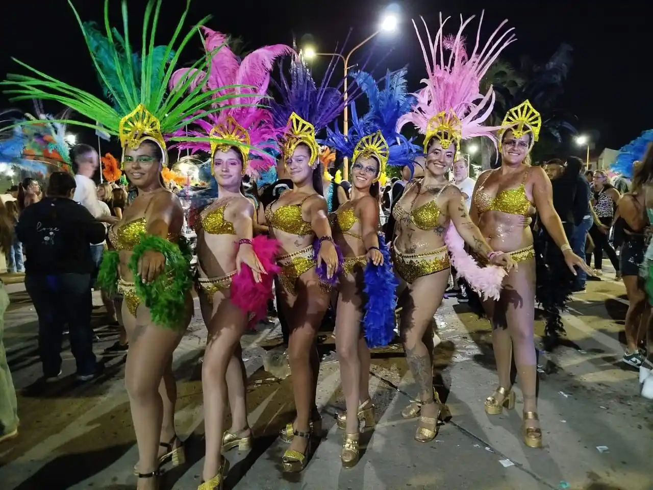 Alegría, ritmo y color pare recibir a los carnavales en Melincué