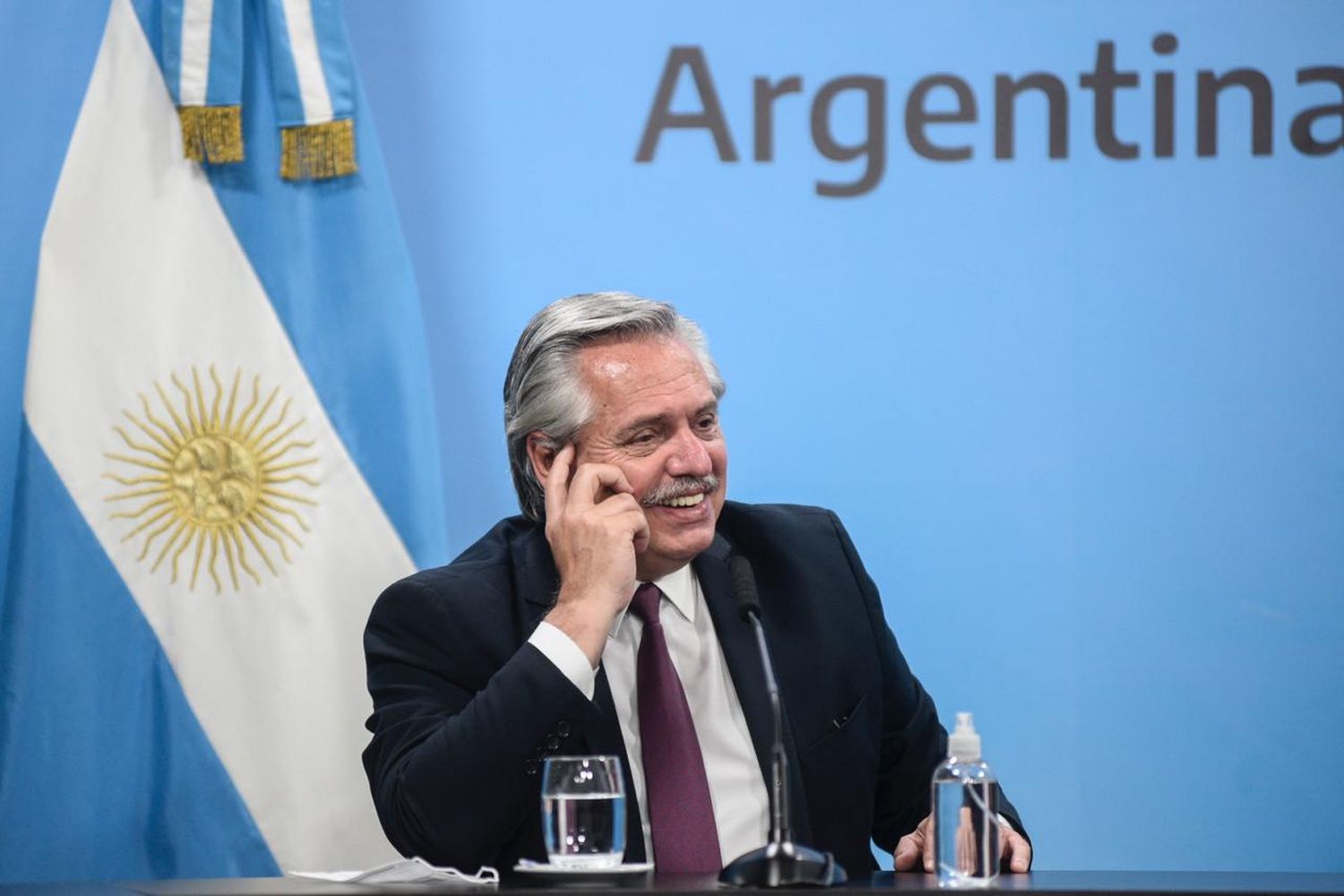 Acuerdo por la vacuna Rusa: Inmunizará a 10 millones de personas entre enero y febrero