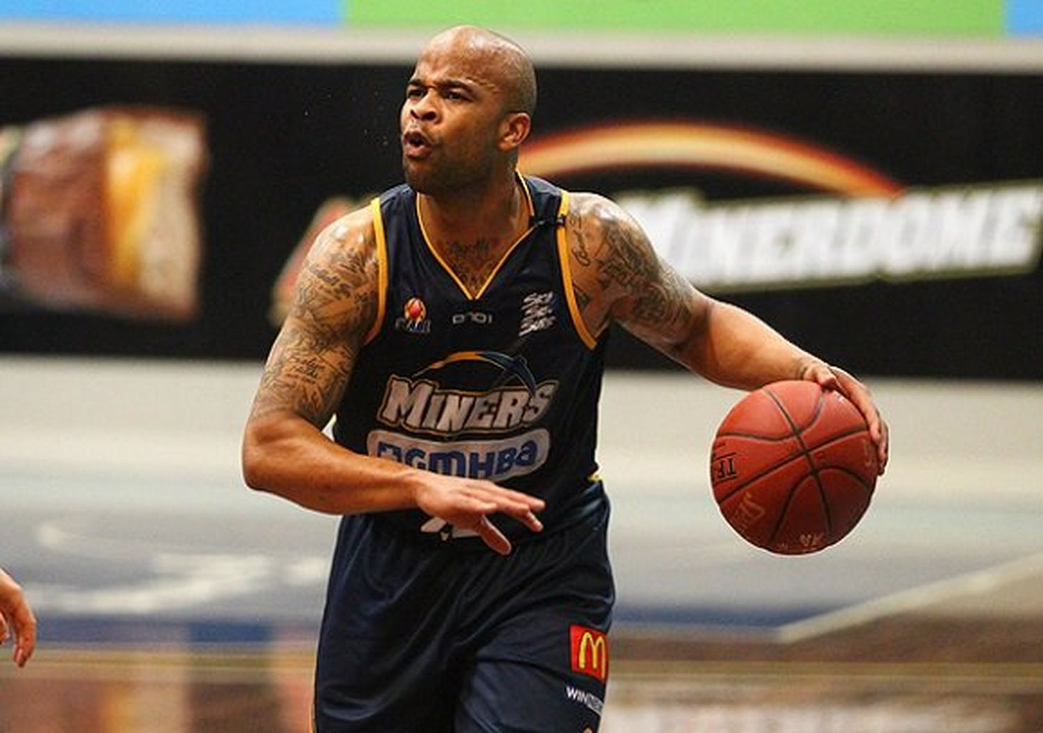 Booker reemplaza a Suárez en Peñarol