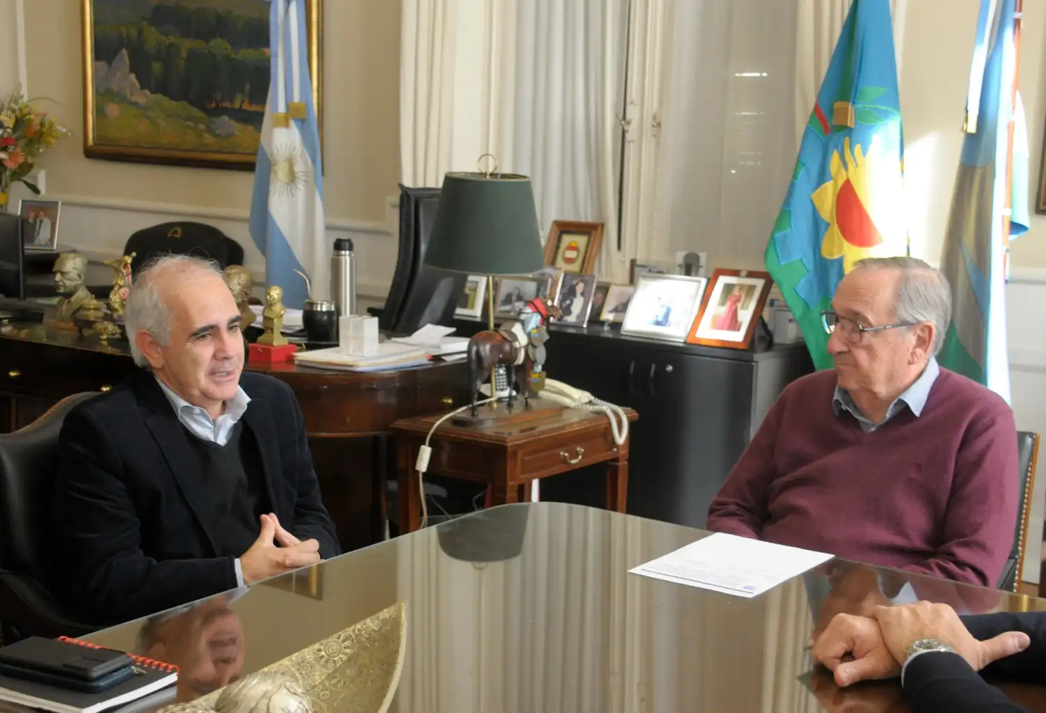 El funcionario fue recibido el miércoles en su despacho por el intendente Lunghi.