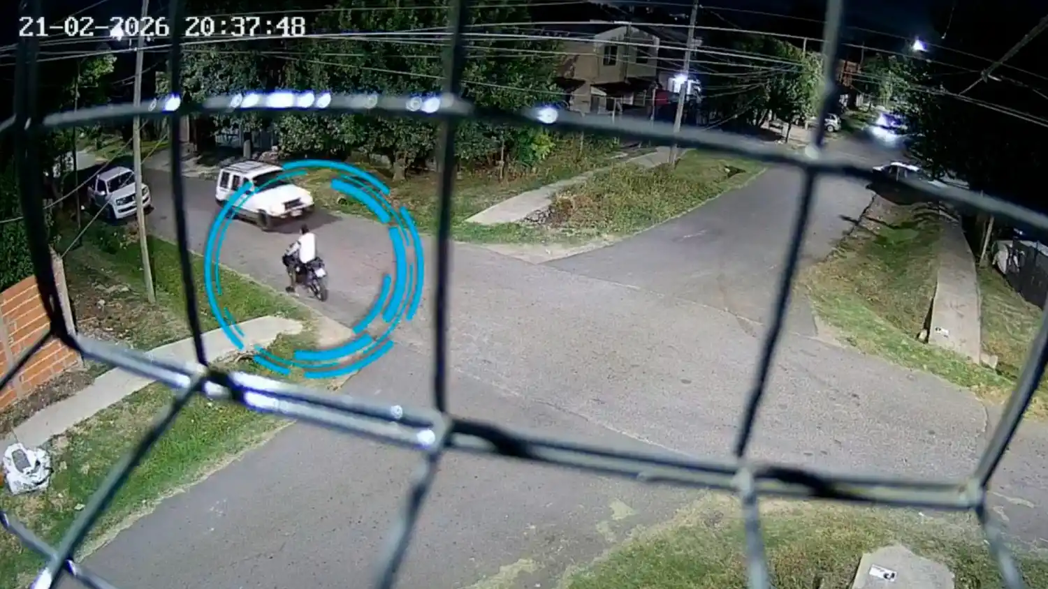 El sujeto escapó con el rodado, pero fue captado por las cámaras de vigilancia.