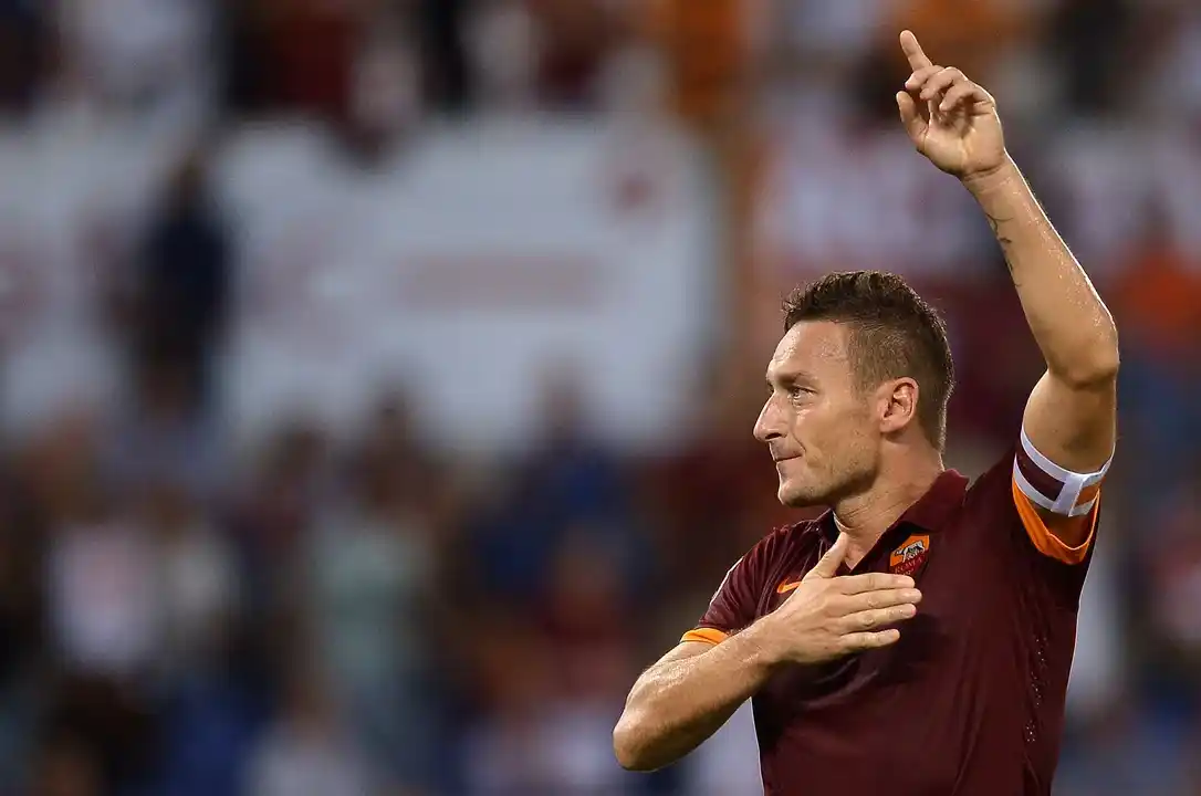 Totti no descarta volver a jugar al fútbol.