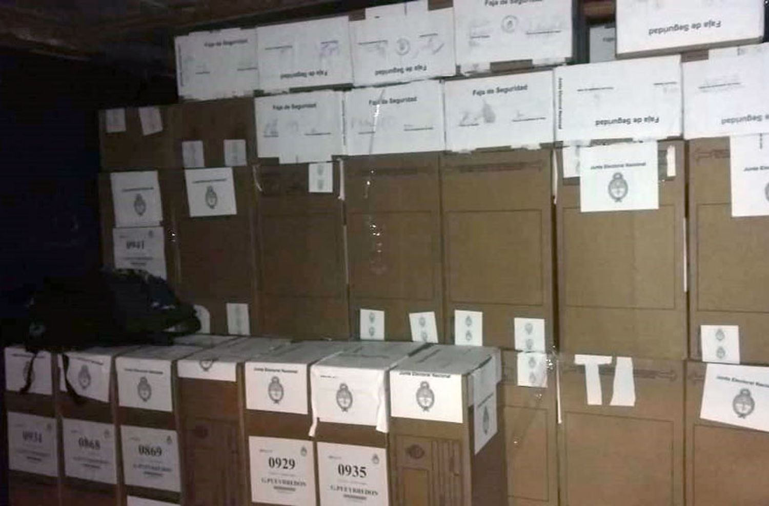 El Gobierno formalizó la convocatoria a las PASO y a las elecciones generales