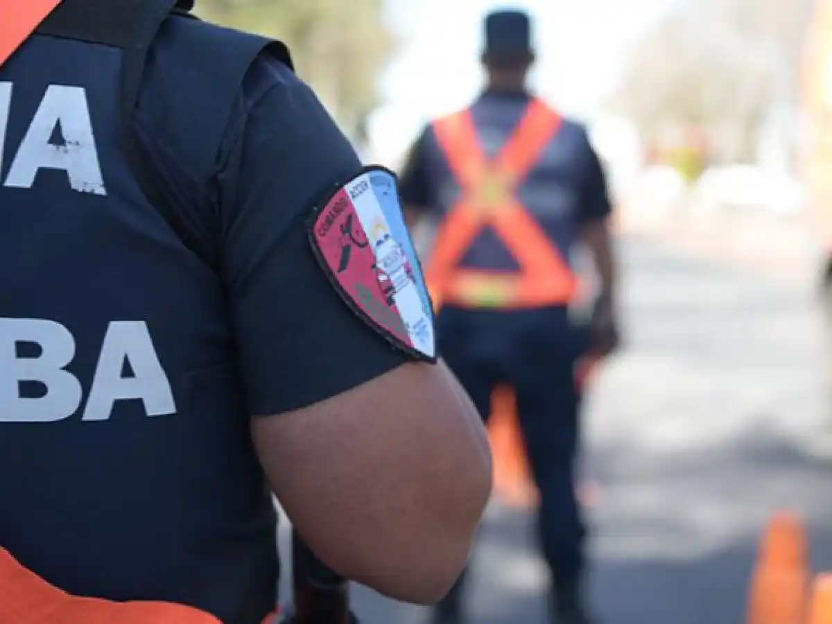 Suspenden a policías por dejar sus tareas para ver el partido de Argentina