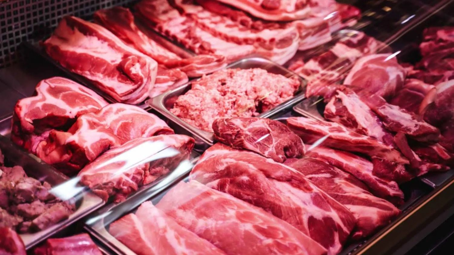 El gobierno suspendió las exportaciones de carne por 15 días para negociar acuerdos de precios