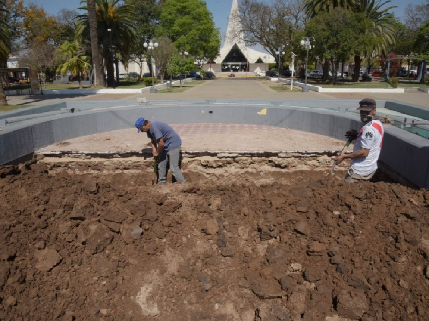 Arroyito invierte  $9 millones para poner en valor la Plaza 25 de Mayo   