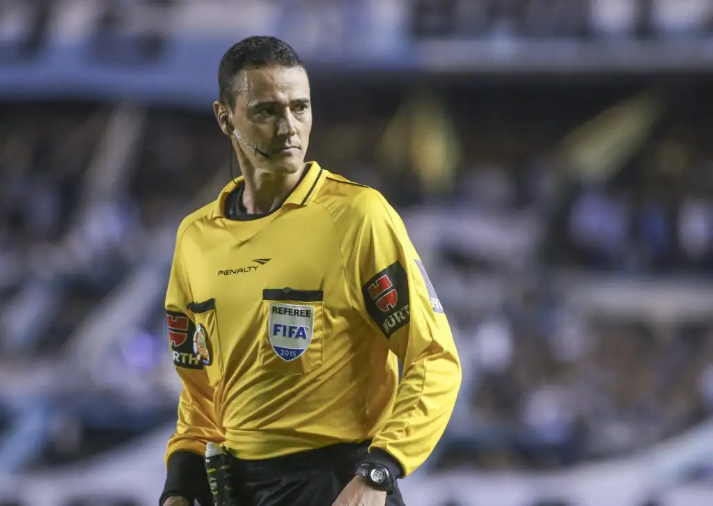  El colombiano Roldán será el árbitro en el debut de Argentina