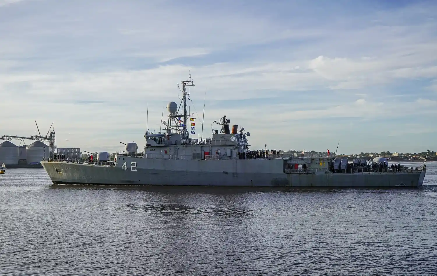 Ara Rosales - 1