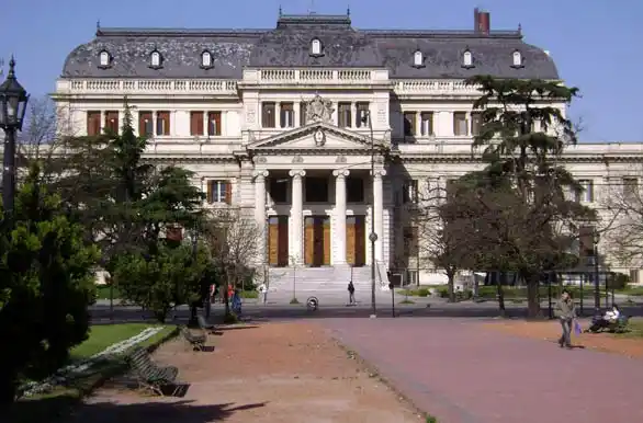 La Legislatura bonaerense trata la ley Impositiva del gobernador Kicillof