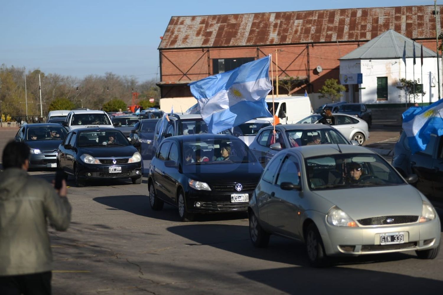 Con presencia de la oposición, se realizó la "Caravana por la República" en Gualeguaychú