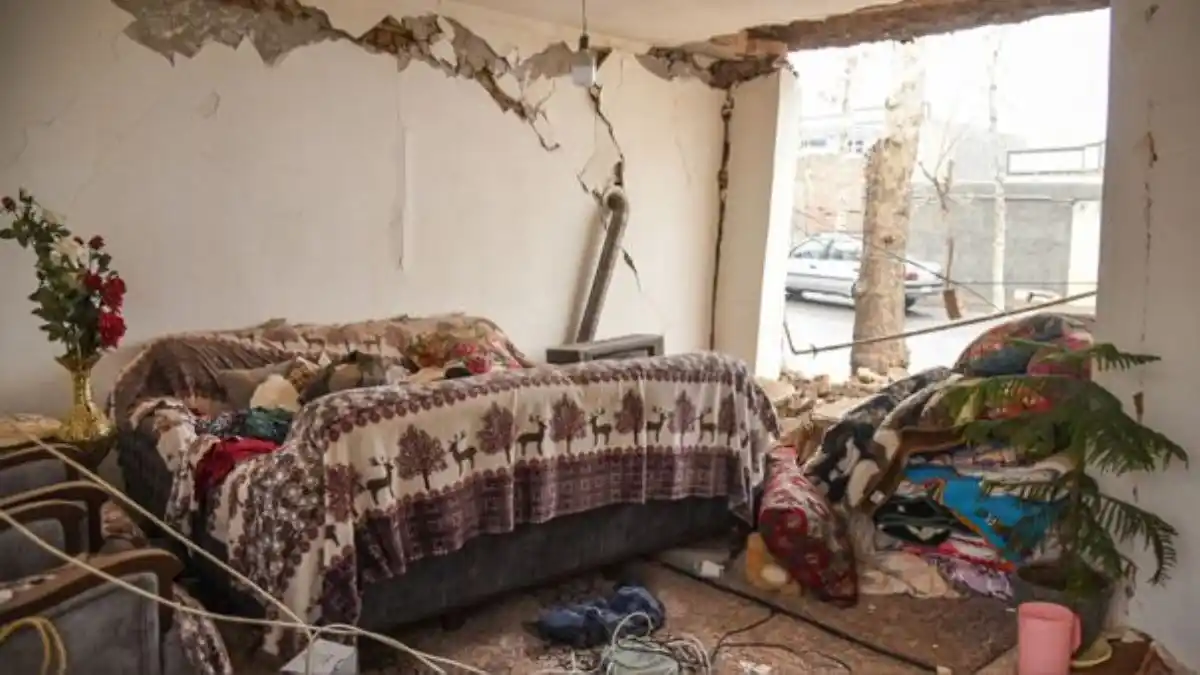 Un sismo en Irán deja tres muertos y más de 800 heridos