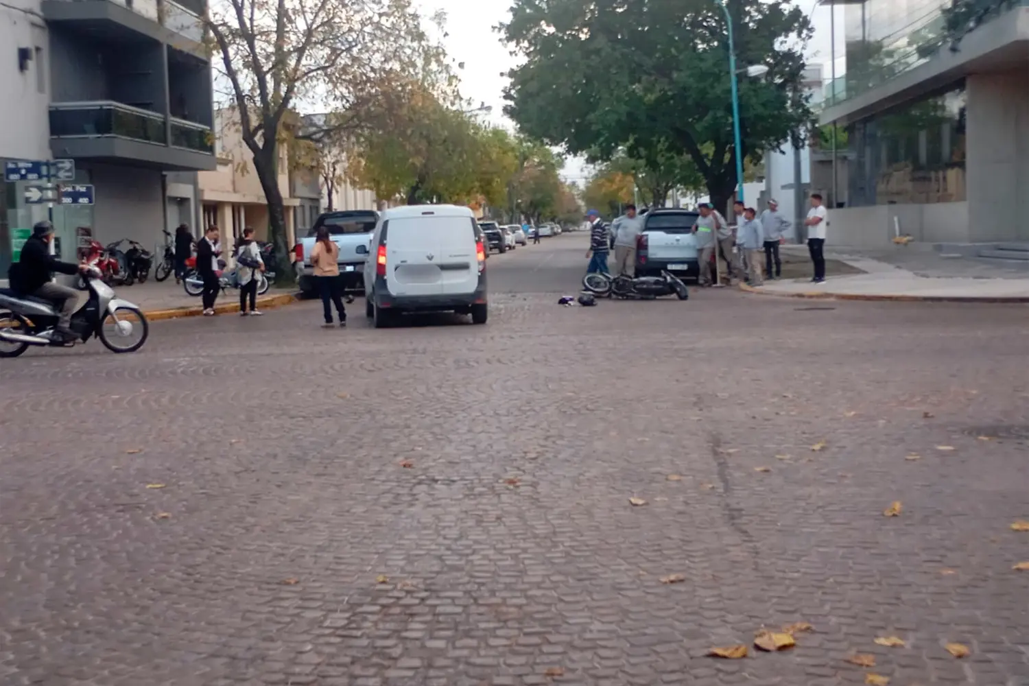 Accidente en General Paz y Mitre: la mañana empieza accidentada