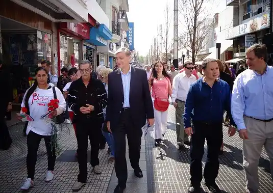 Para Binner, Scioli hace publicidad sobre temas que le falta gestionar
