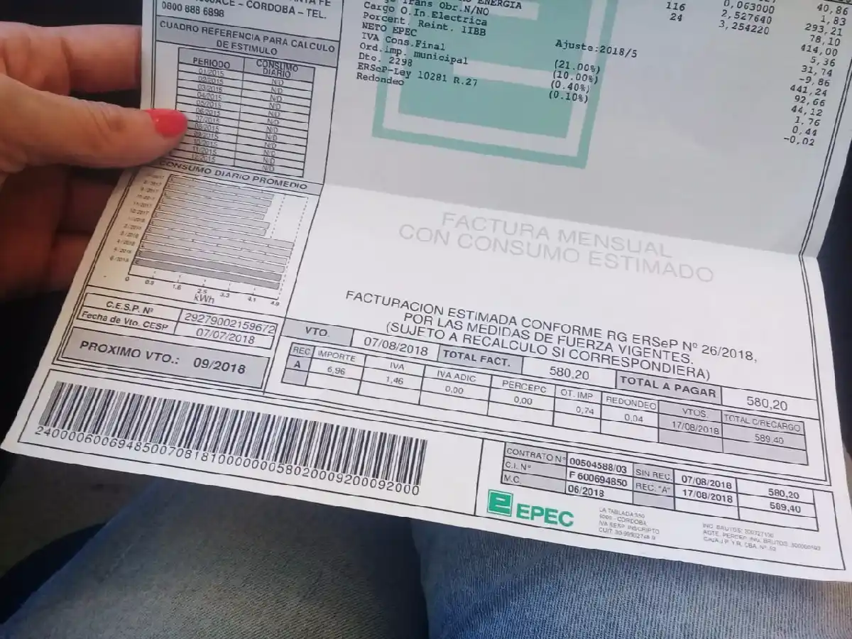 Anuncian que los despidos van a seguir suspendidos y las tarifas congeladas