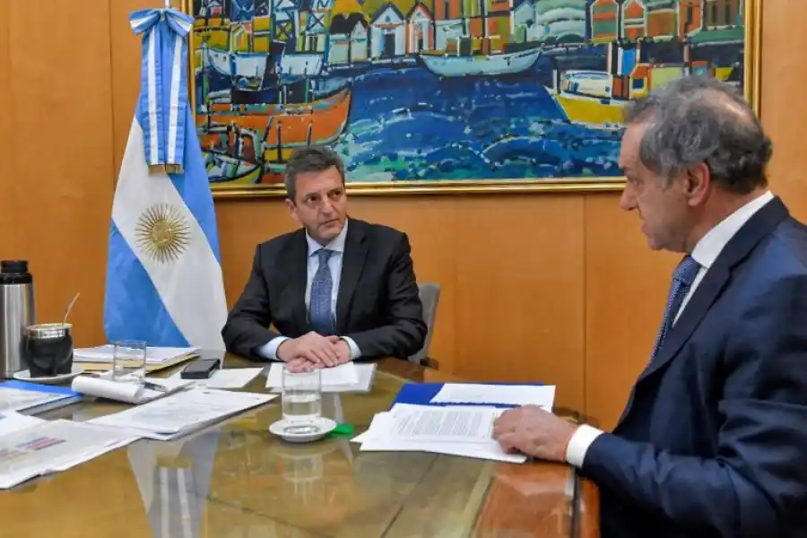 Scioli, tras su incorporación al equipo de Massa: "No es ningún premio consuelo"