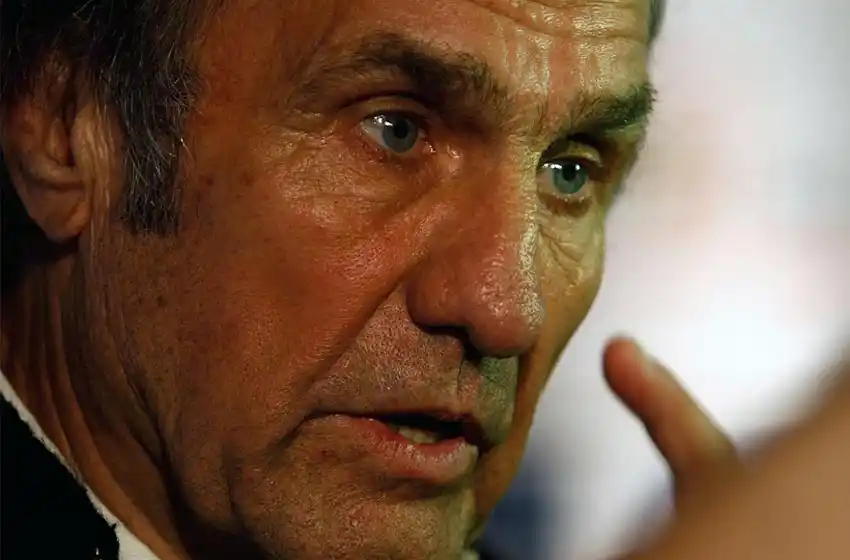 Confirman que Reutemann fue internado por un cuadro de deshidratación