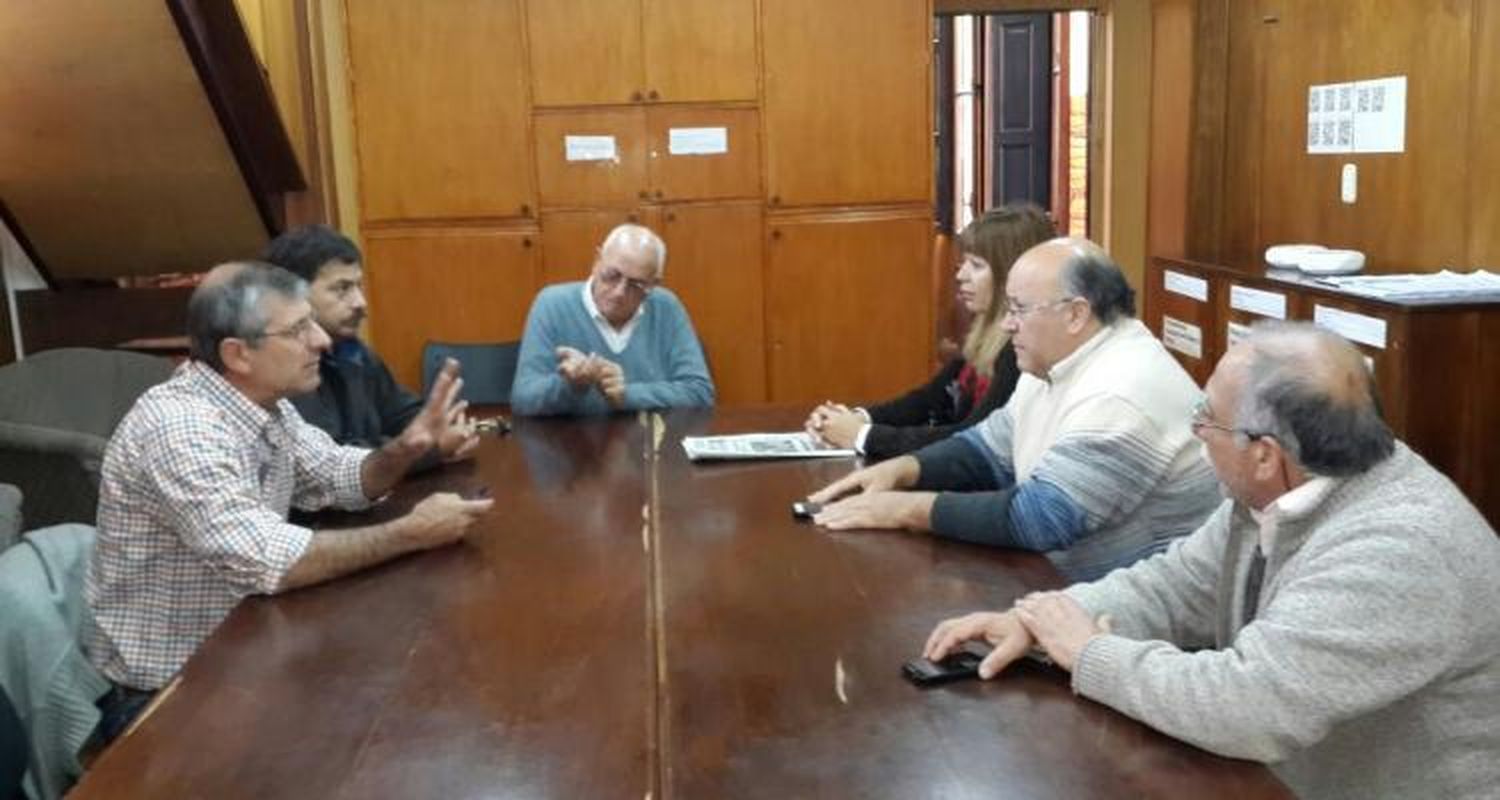 Productores rurales reunidos con la Comisión de Seguridad