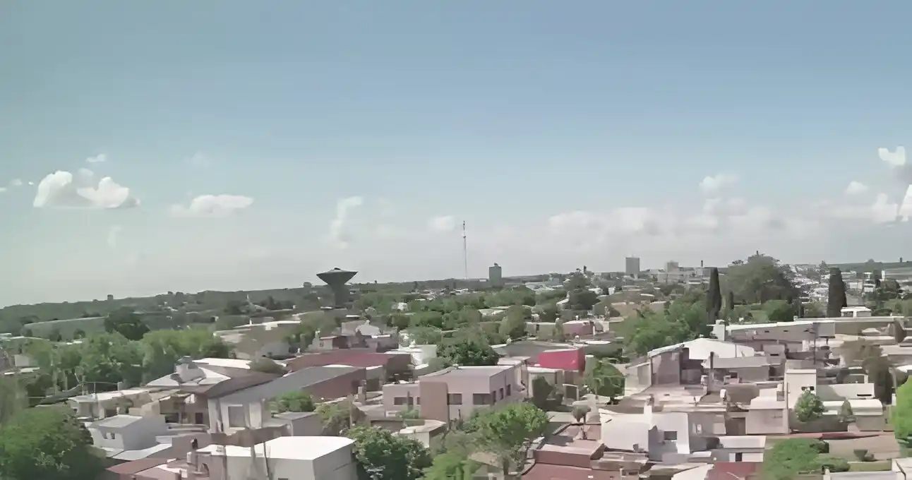 El cielo en San Pedro, alrededor de las 15.30 de este lunes.