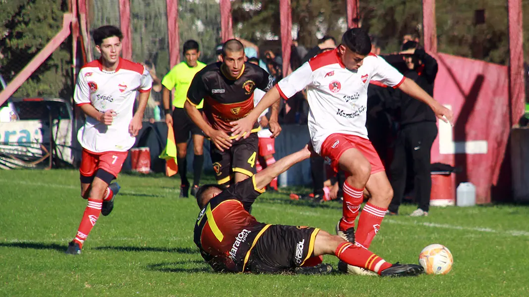 Fútbol: ya hay movimiento en los clubes de cara al año 2023