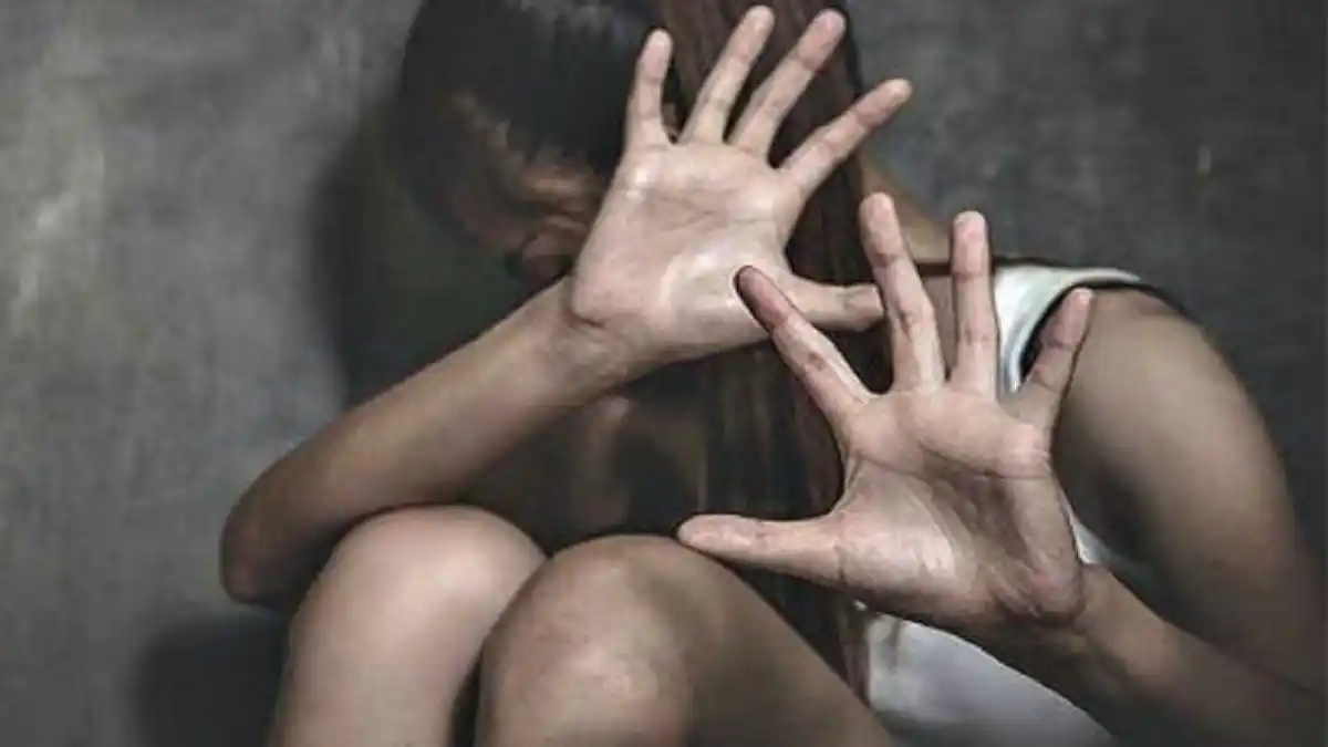 ESTE SUJETO PAGARÁ 25 años de cárcel por abusar de su hija adolescente