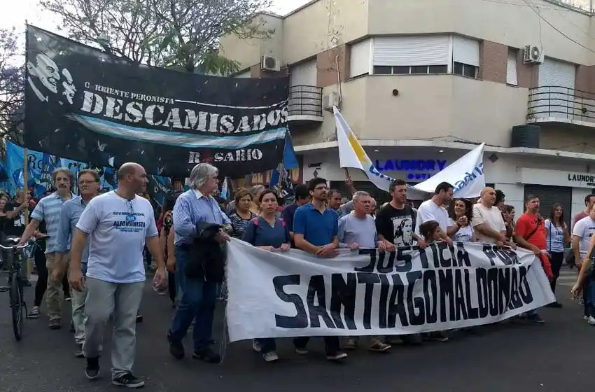 Masiva marcha en Rosario en reclamo por el caso Maldonado