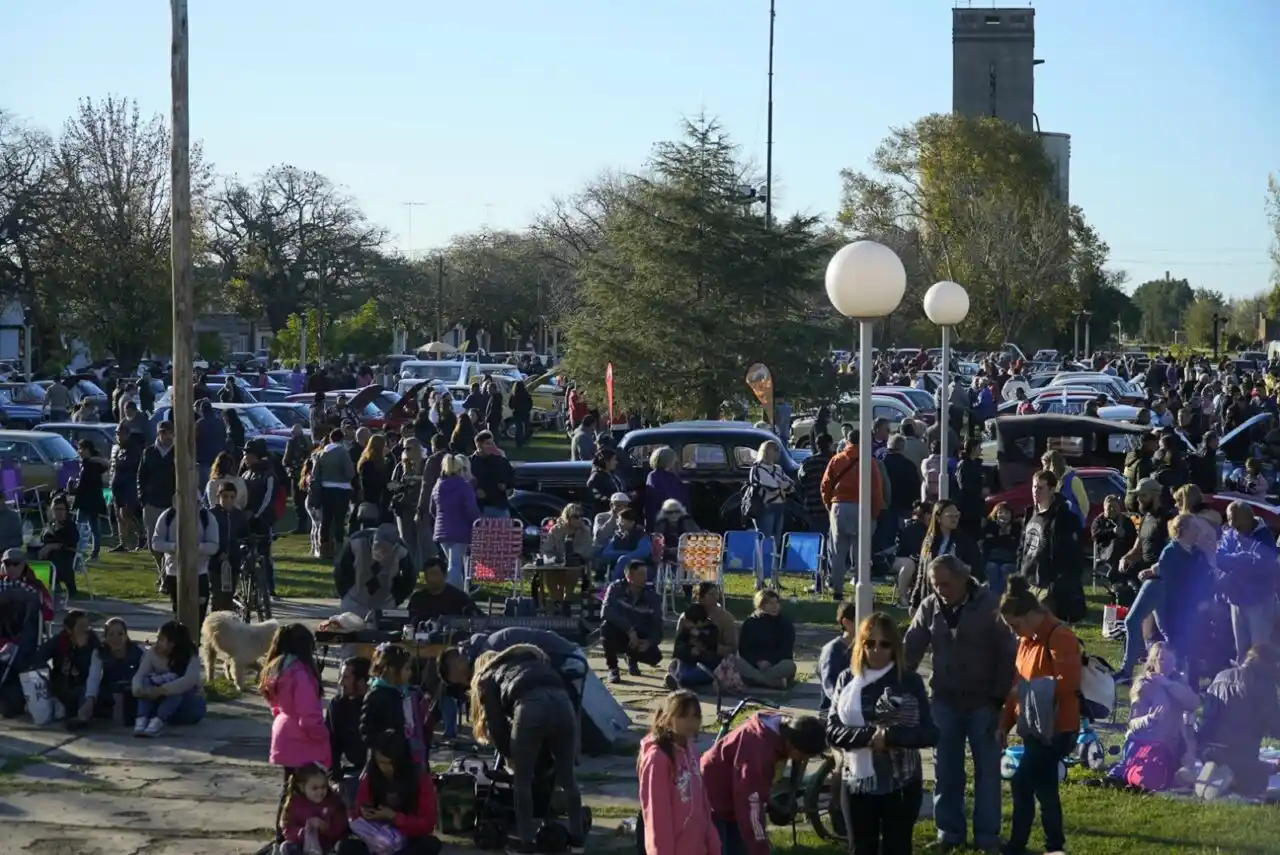 Imagen del clásico encuentro de autos.